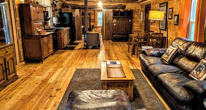 Cozy 1 - Bedroom Cabin in Cooper's Creek Area