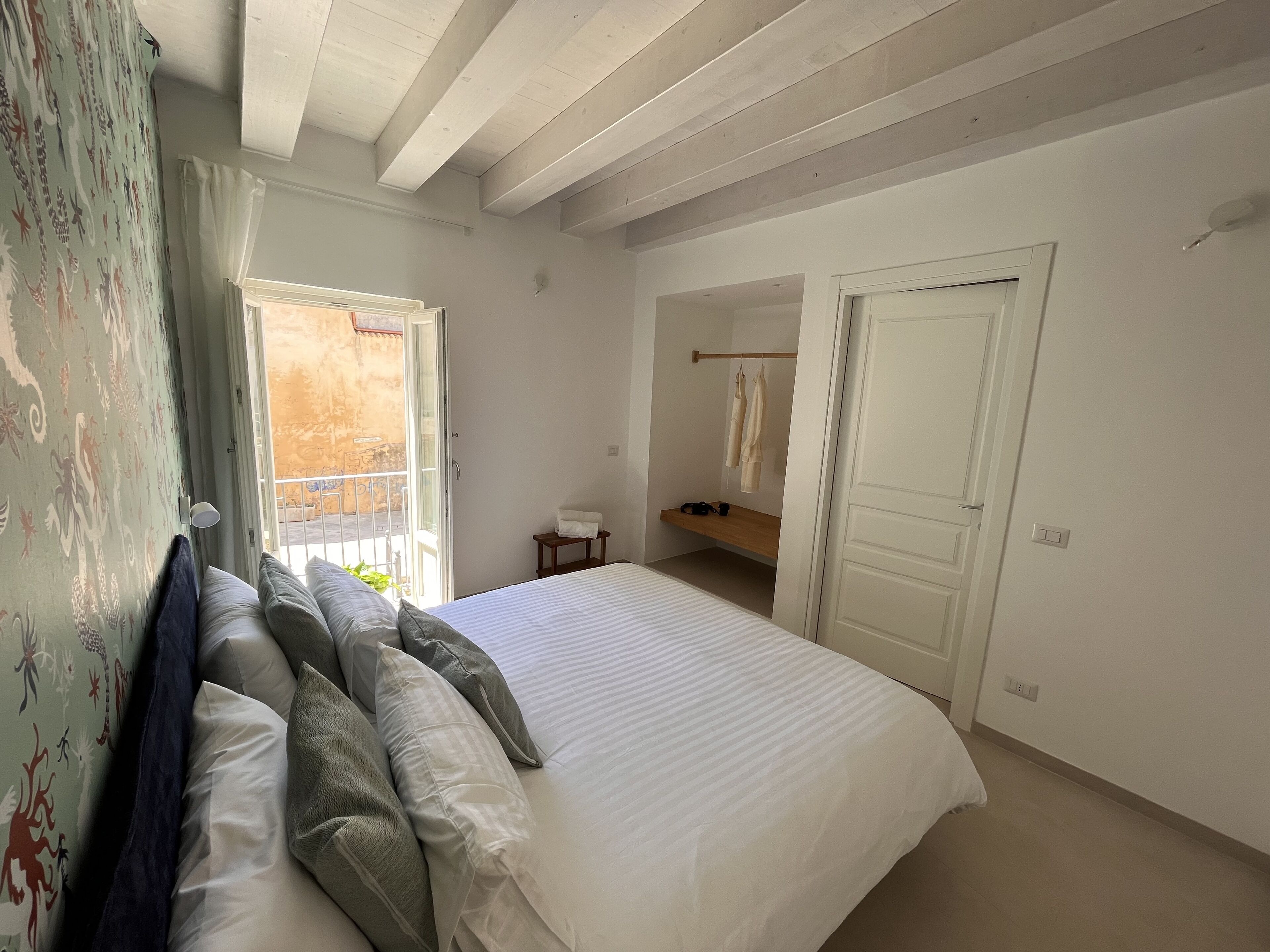 2 bedrooms, bed sheets