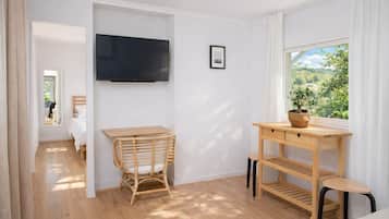 2 chambres, bureau, fer et planche à repasser, Wi-Fi gratuit