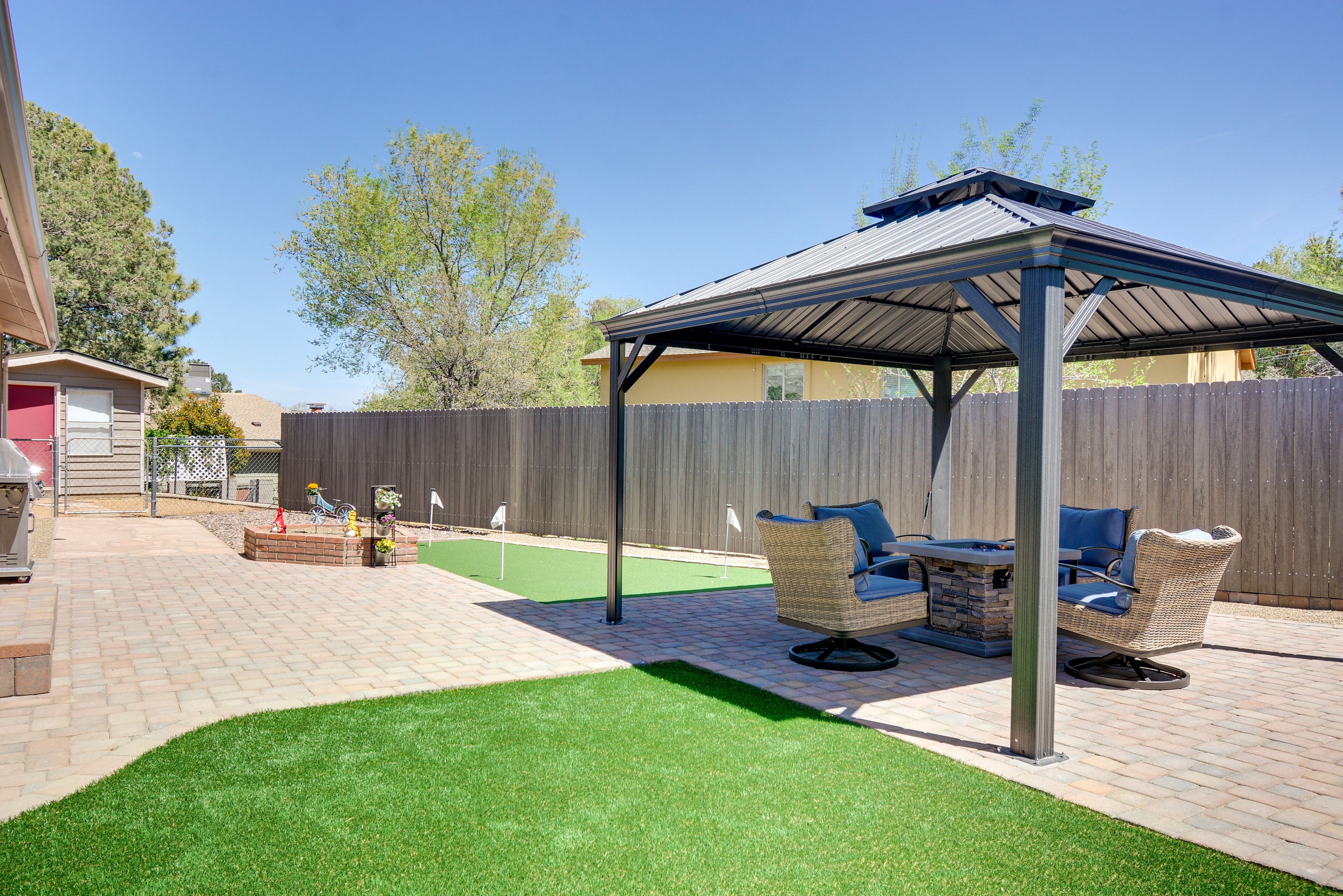 Central Prescott Home w/ Putting Green & Fire Pit