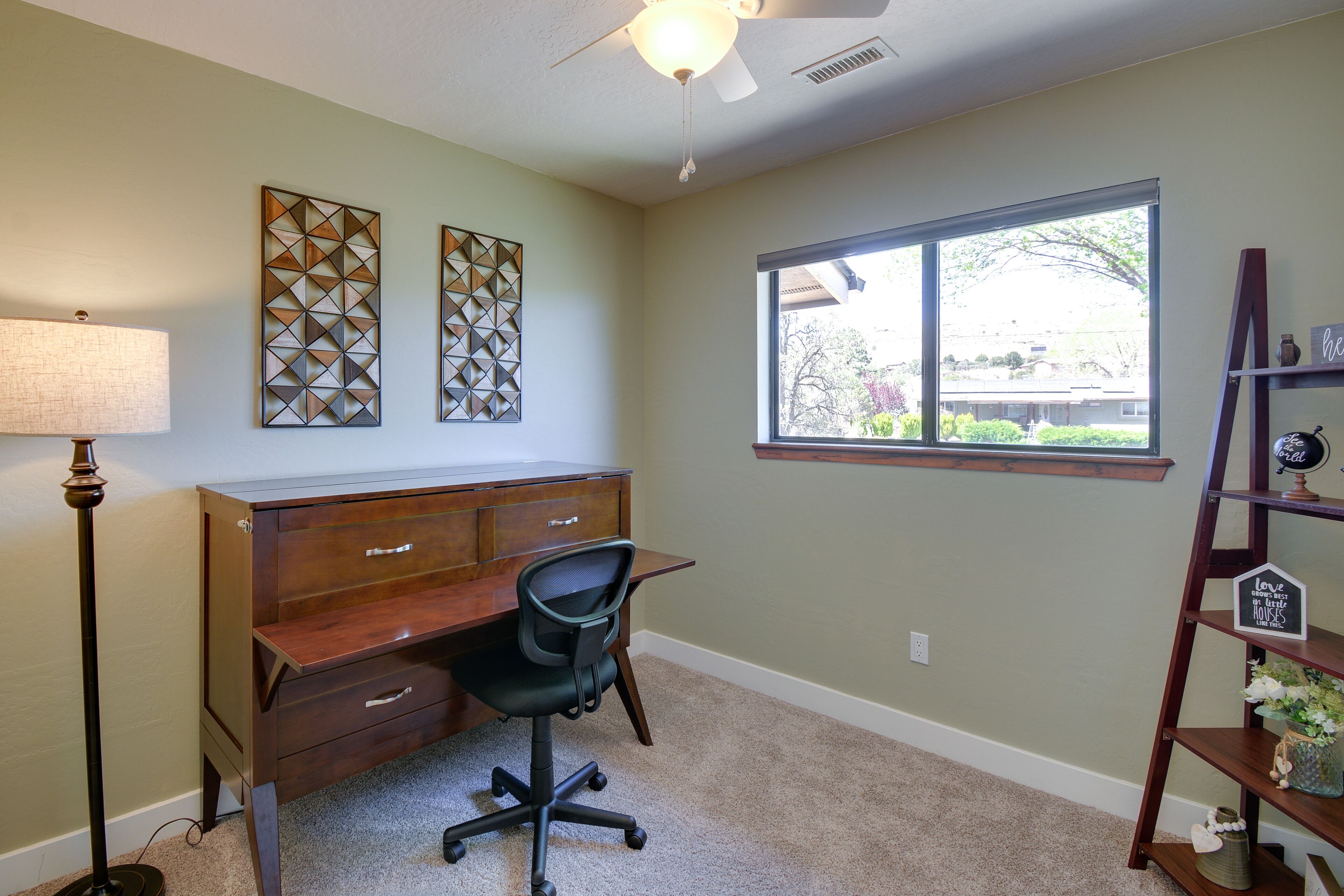 Prescott Vacation Rental w/ Putting Green & Grill!