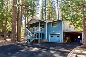 Exterior - Private Graeagle home in a Grove of Pines (Graeagle)