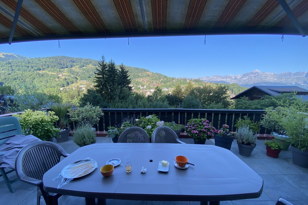 Magnifique Appartement Avec Terrasse à la Montagne