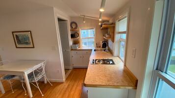 冰箱、微波炉、炉灶、茶具/咖啡用具