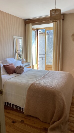 1 chambre, fer et planche à repasser, Wi-Fi, draps fournis