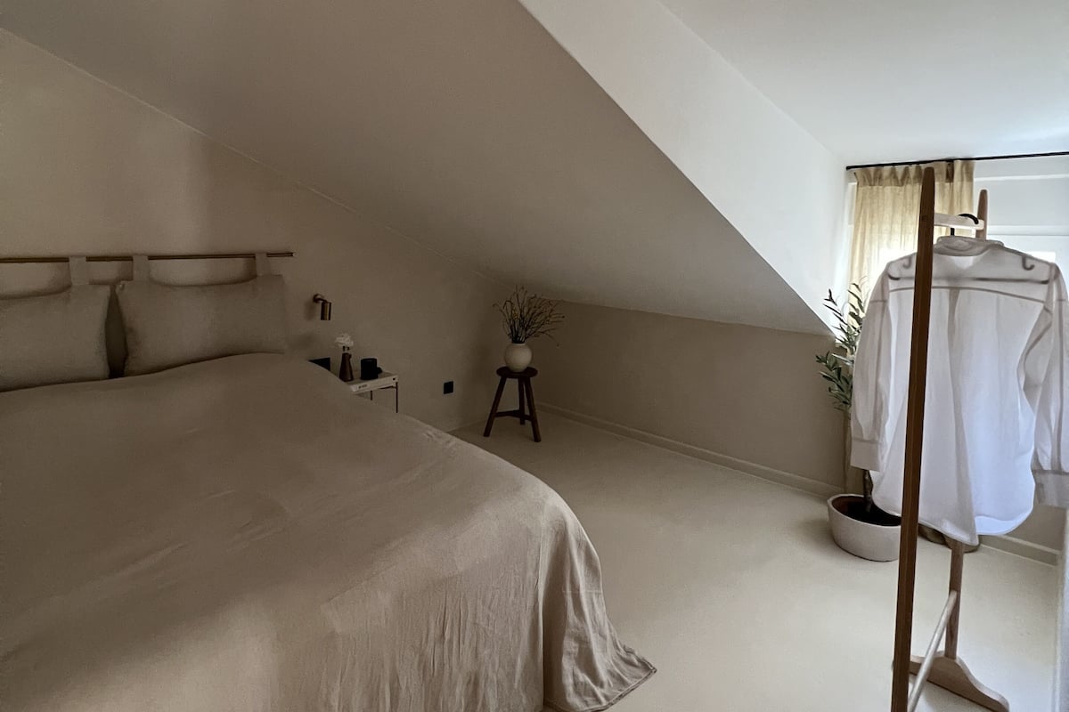 Deluxe Studio Suite