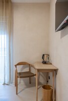 Standard Tek Büyük Yataklı Oda | Minibar, odada kasa, güneşlik/perde, ses yalıtımı