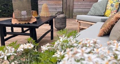 Maison, Piscine Privée et Terrain de Boules, au Calme