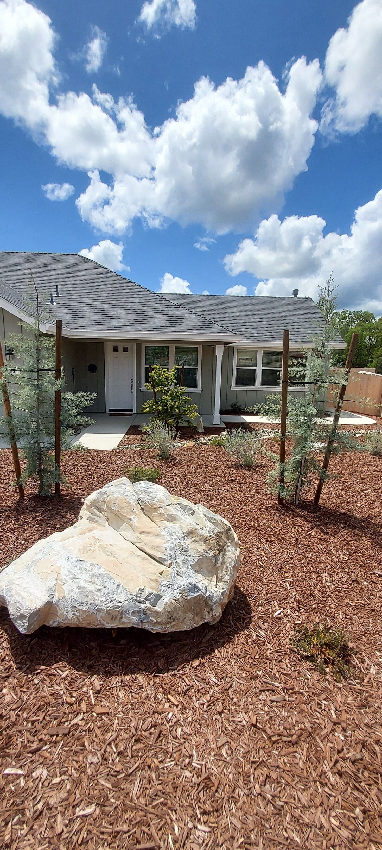 Walking distance to downtown Murphys - Shopping, Restaurants, Wine Tasting