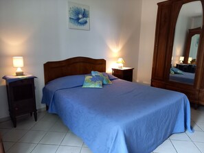 5 Schlafzimmer, Bügeleisen/Bügelbrett, Reisekinderbett, kostenloses WLAN