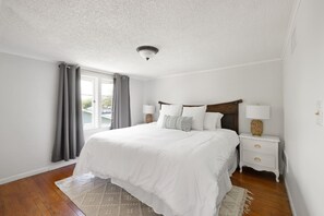 4 bedrooms, iron/ironing board, travel cot, free WiFi