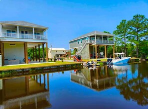 المنشأة من الخارج