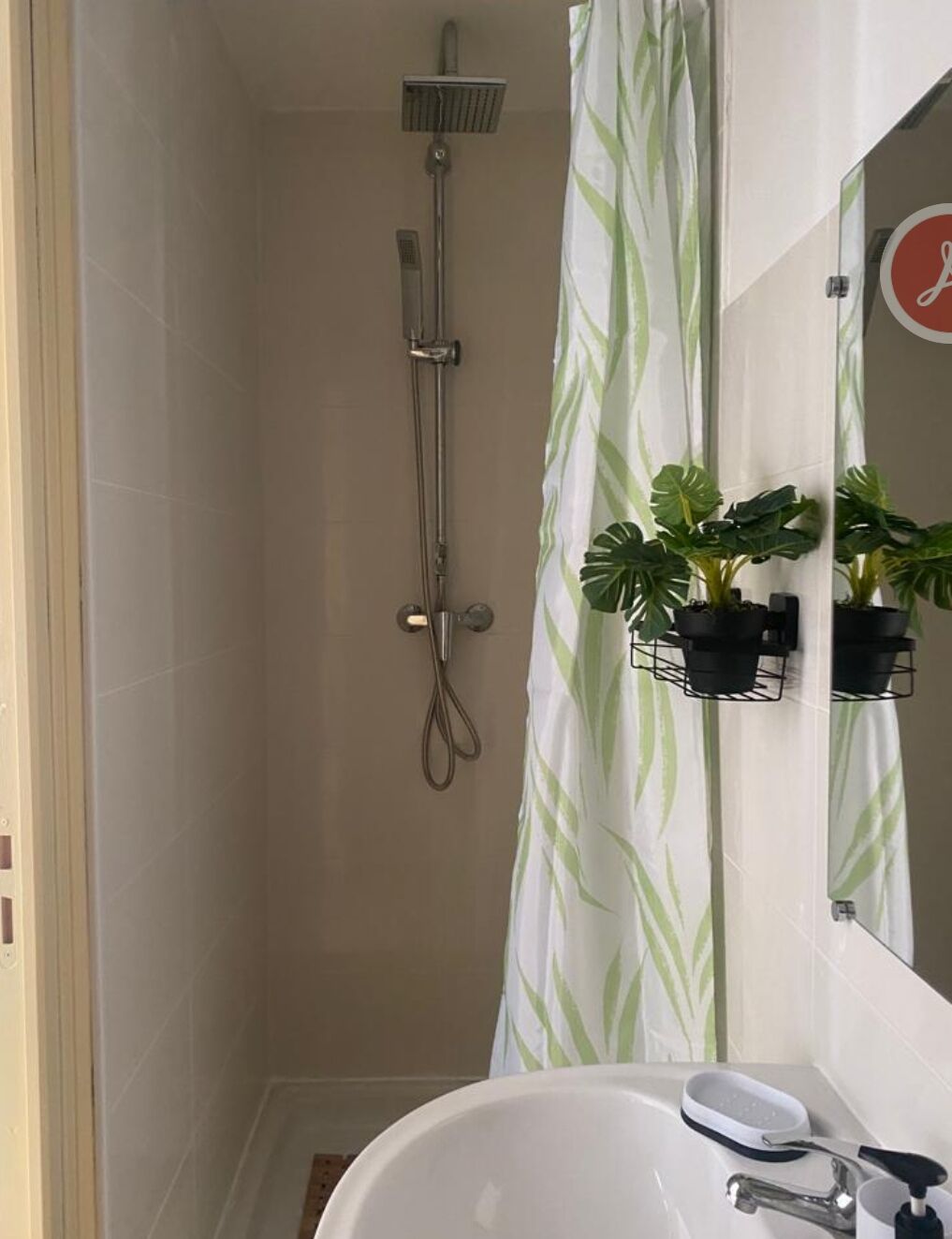 A 1 min à Pieds du Canal du Midi, Profitez de ce Charmant Appart