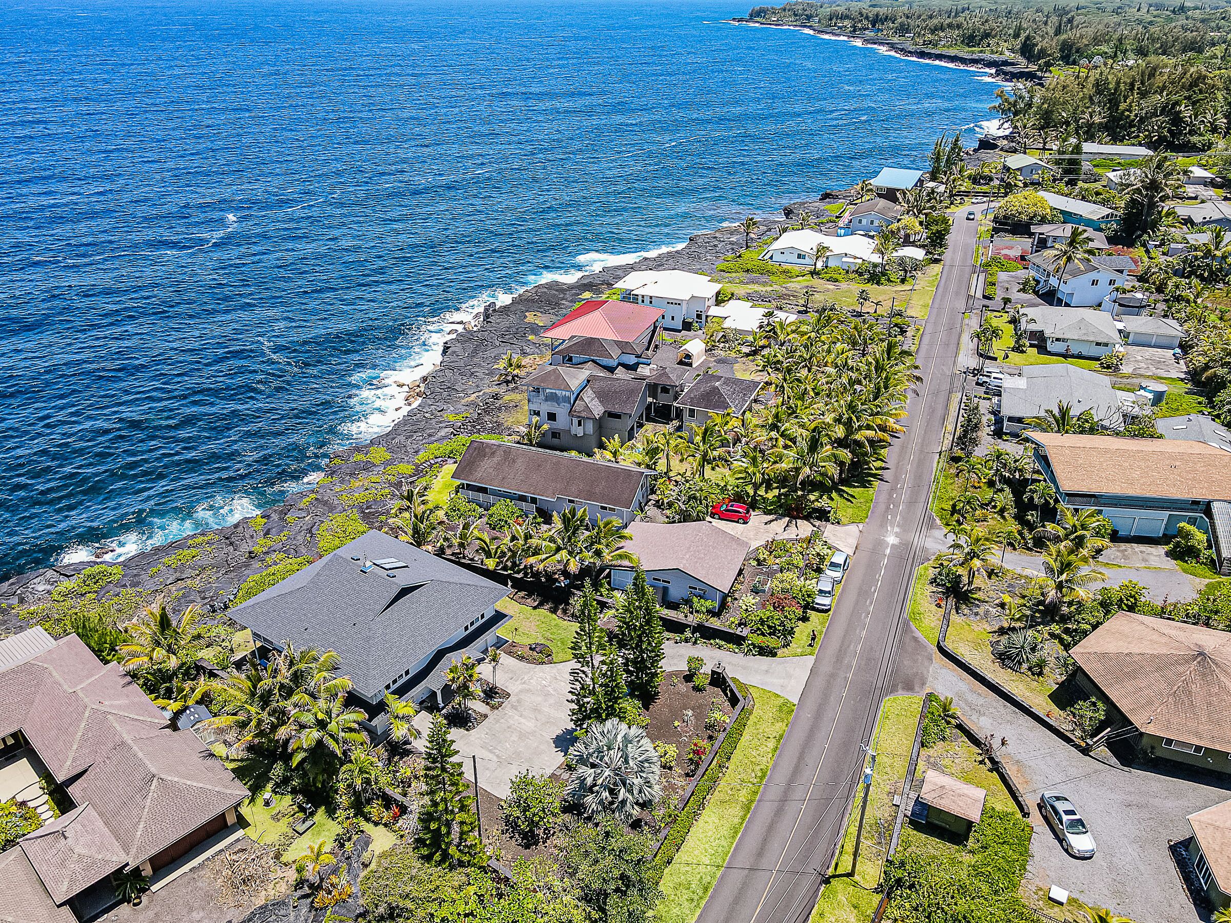 Pele's Paradise- Oceanfront with A/C!
