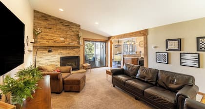Lake Cliffe #303, Building E By Summit County Mountain Retreats