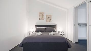 2 Schlafzimmer, Schreibtisch, schallisolierte Zimmer