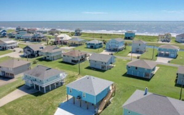 Exterior - Beach Blessing with ocean view, 3br/2bath sleeps 8 (Bolivar Peninsula)