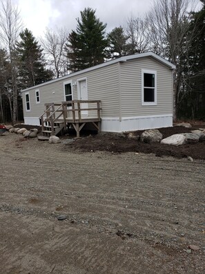 Exterior - new private mobile home (Waltham)