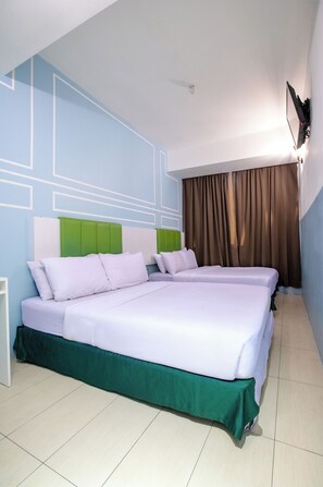 Egyptian cotton sheets, premium bedding, in-room safe - The Quay Hotel Bukit Bintang (Kuala Lumpur)
