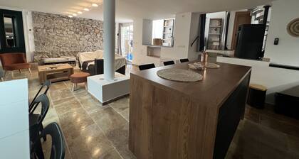 Unique ! Maison de ville T4, plein centre Balaruc les Bains, 5 mn des plages