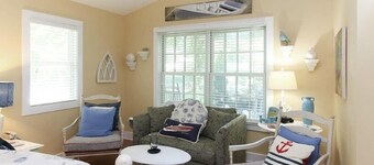 Charming New Buffalo Cottage