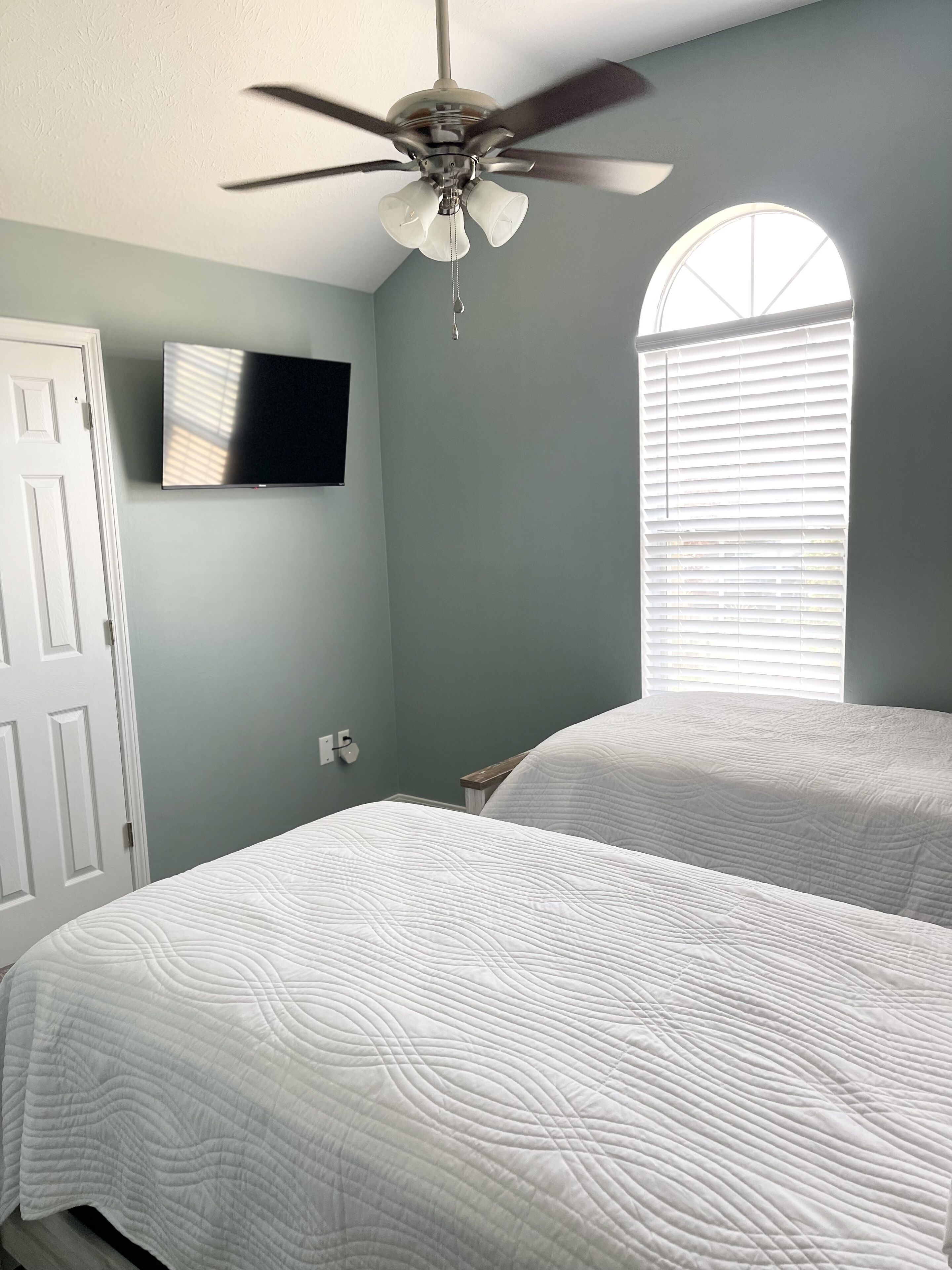 Cozy 3 bedroom near the water at Ross Barnett Reservoir & shopping & dining