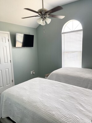 3 Schlafzimmer, Bügeleisen/Bügelbrett, kostenloses WLAN, Bettwäsche