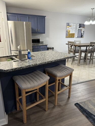 Cozy 3 bedroom near the water at Ross Barnett Reservoir & shopping & dining