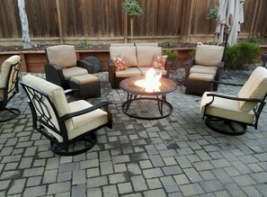 Terrace/patio - Napa home walk to Downtown (Napa)