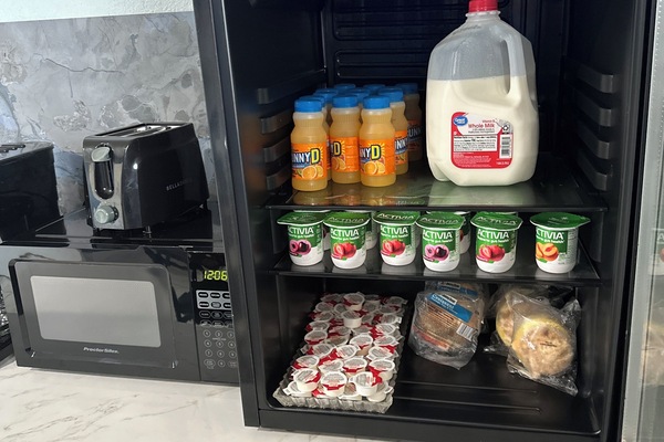 Free daily continental breakfast