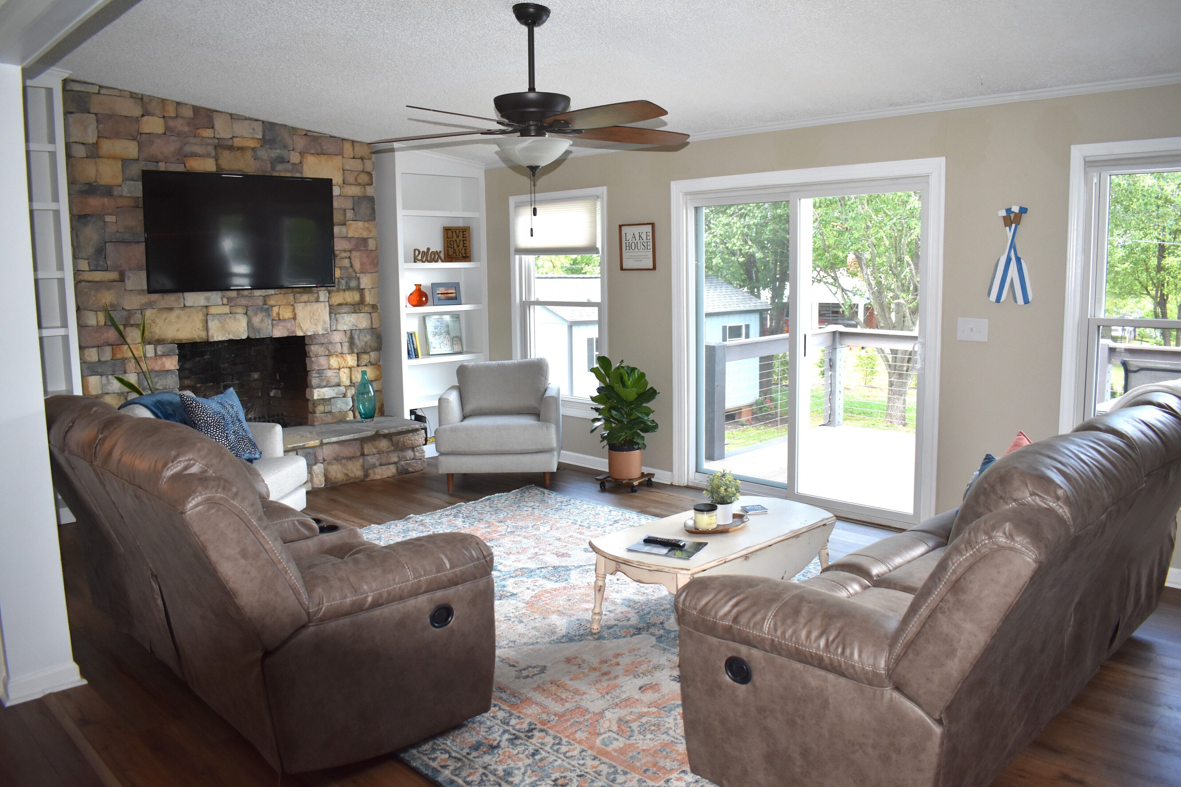 Lake Front Home w/Dock, Kayaks, Private Pool - 4BR/3B Stunning Views, Sleeps 13!