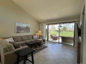 Smart TV, fireplace, DVD player, printers - Monterey Country Club: Golf Course with Mountain Views! (Palm Desert)