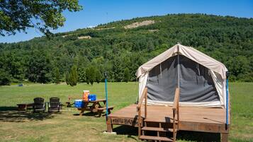 Deluxe Tent | 1 bedroom, bed sheets