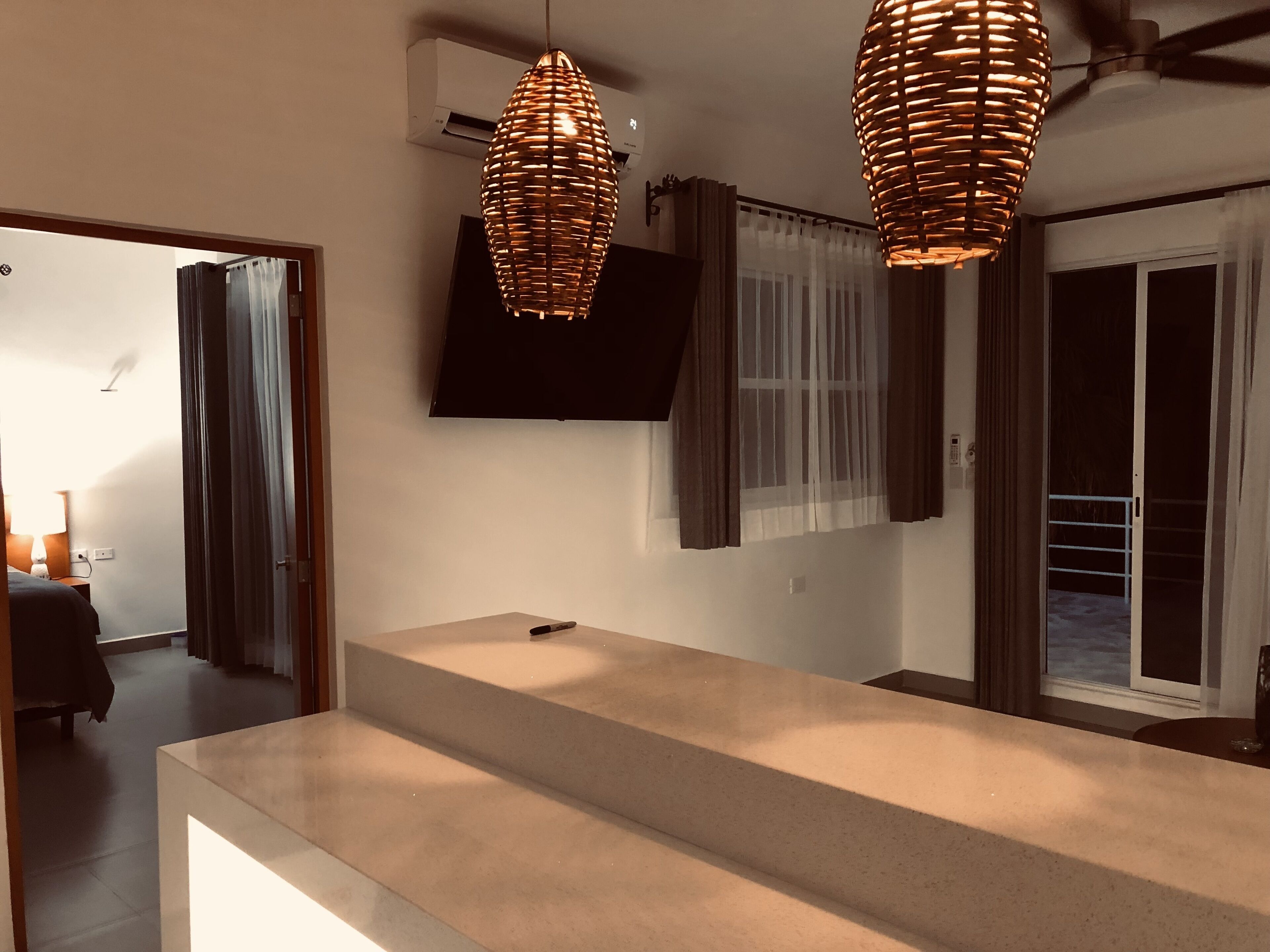 المنشأة من الداخل