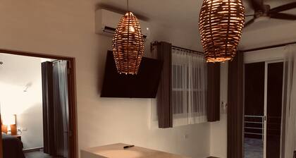 Cozy apartment with ocean view & pool