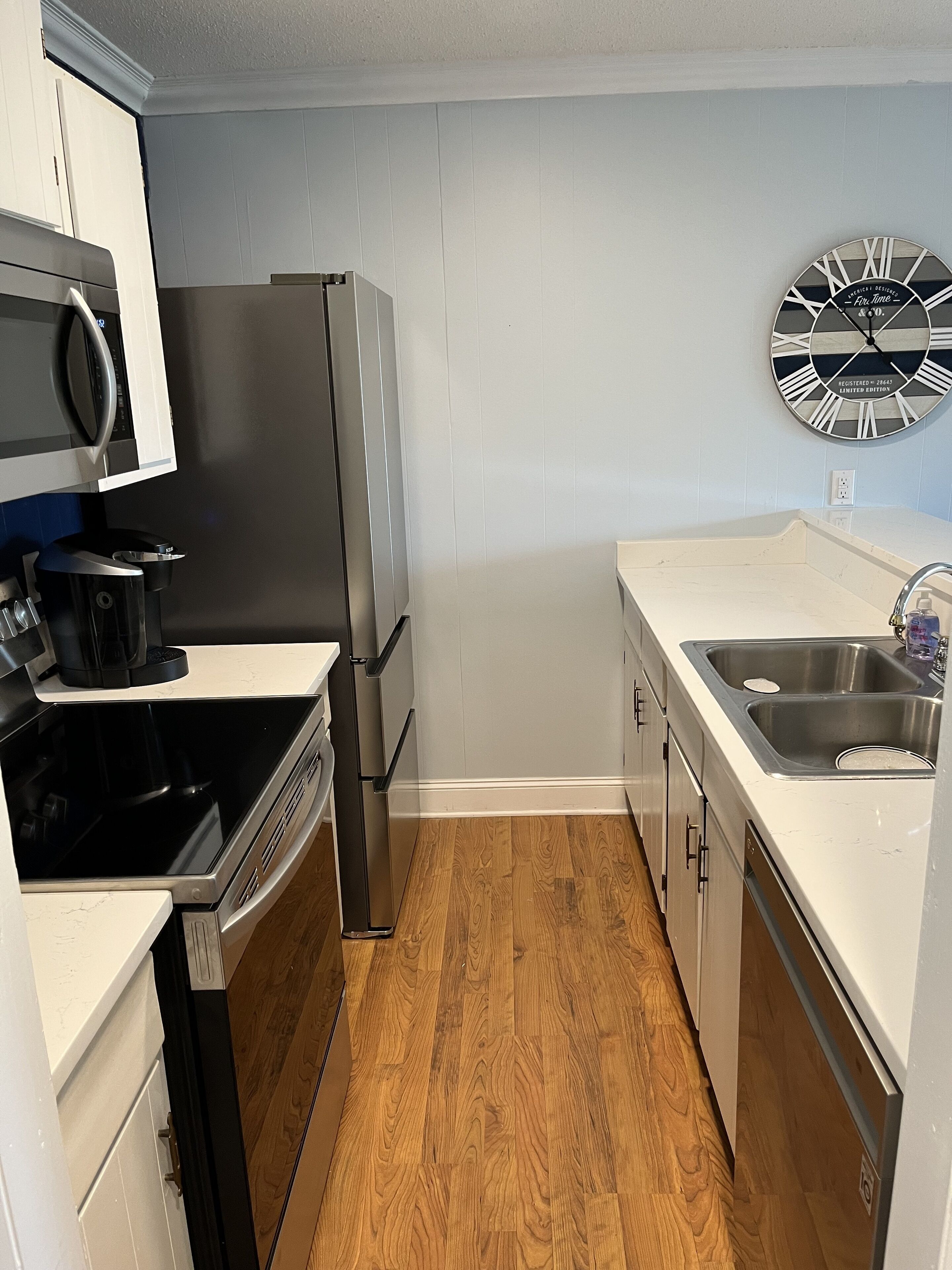 Updated condo, Walk to Beech Mountain Resort, Beautiful sunrise, Pet friendly