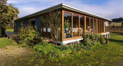 The Jetty House Cottage - a Cabin by the sea