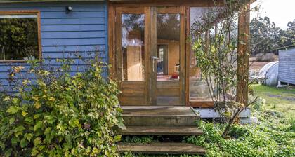 The Jetty House Cottage - a Cabin by the sea