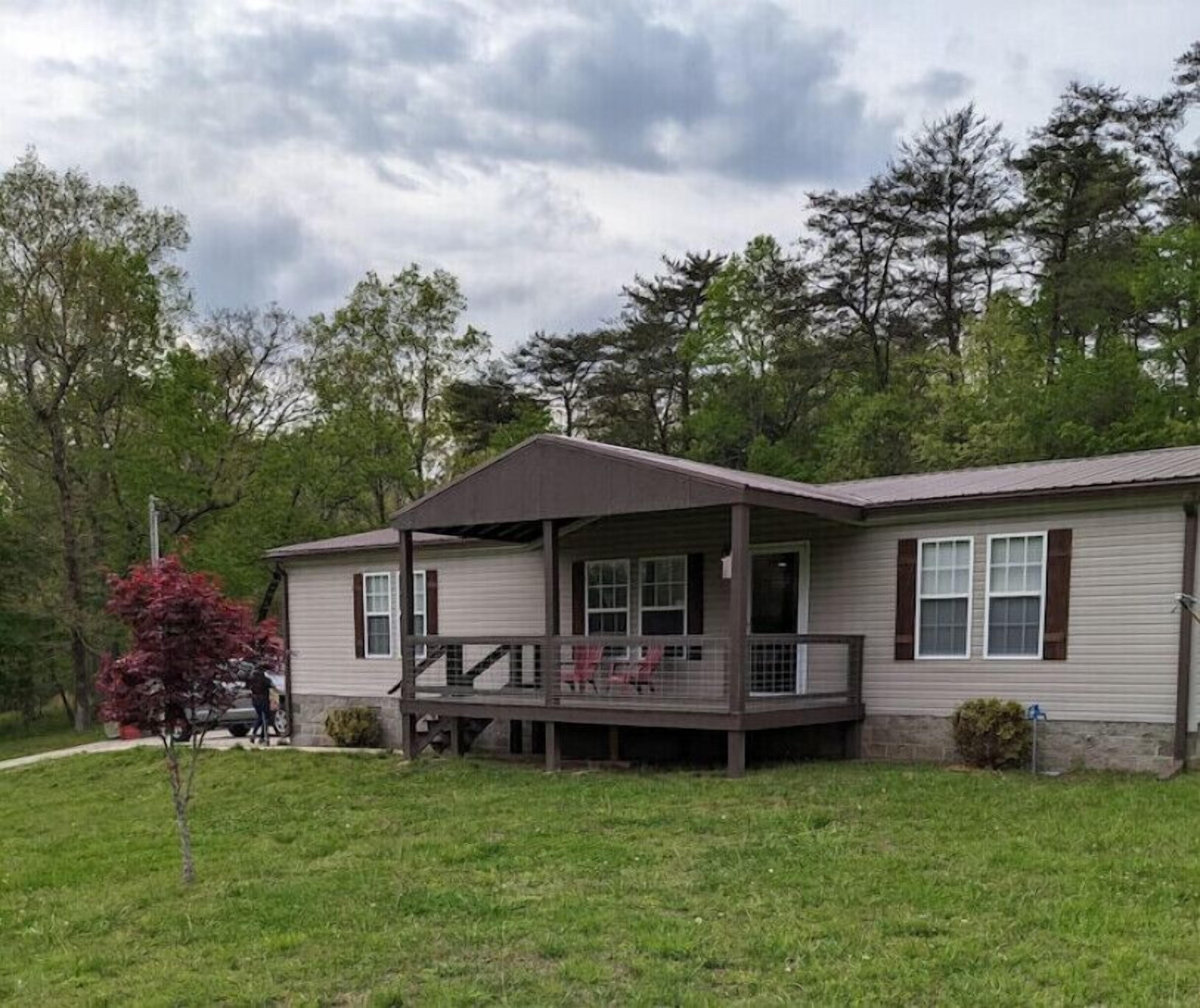 Fall Creek Falls Hillside Getaway