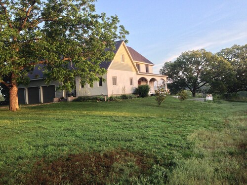 A Quiet House in the Country