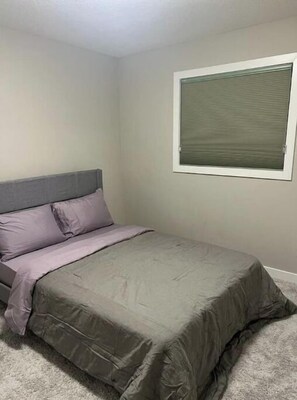 3 chambres, fer et planche à repasser, accès au Wi-Fi (inclus)