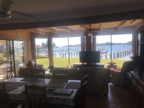 3 Bedroom house, right on the river, own private jetty