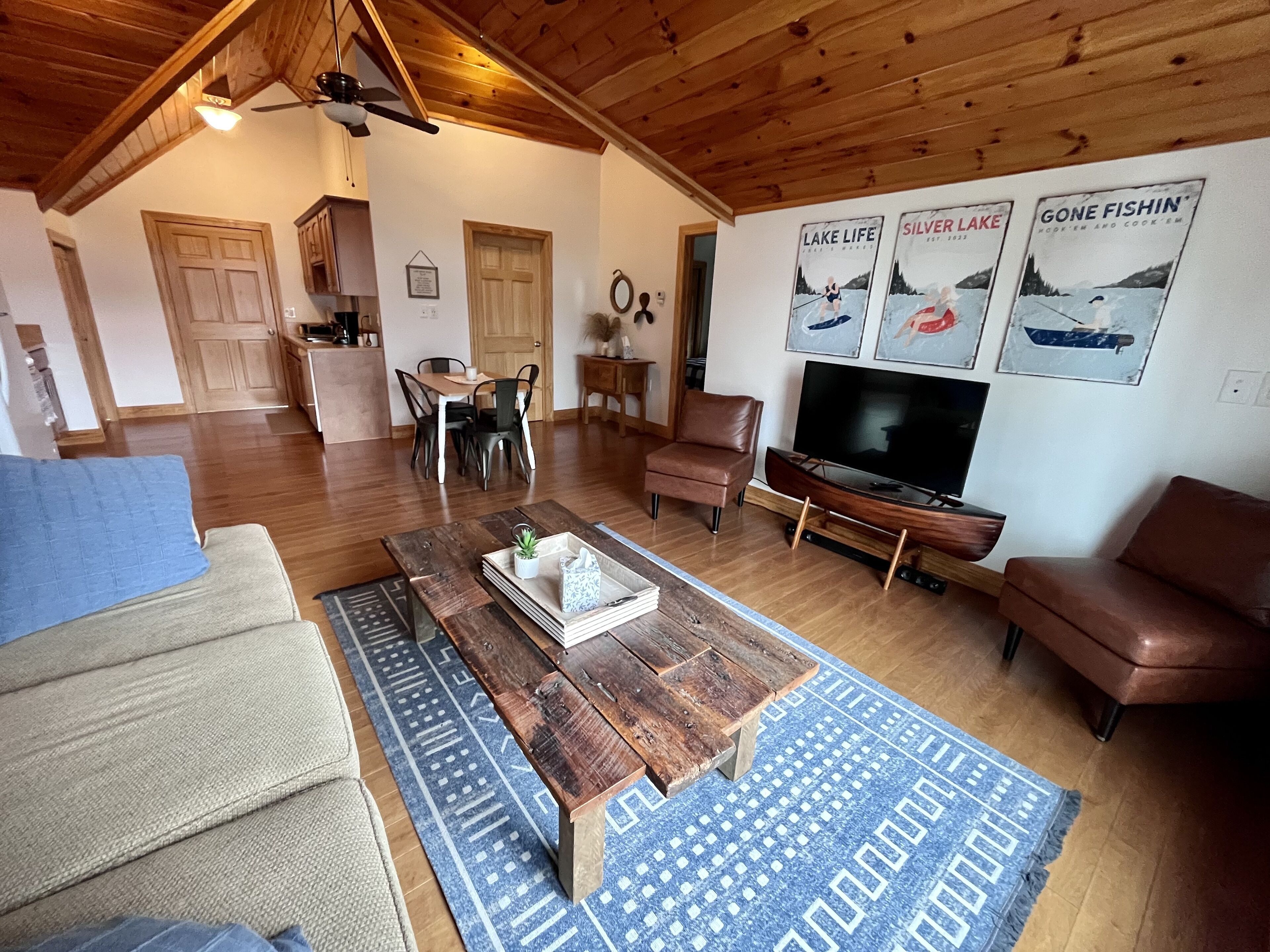 Unique cottage on Silver Lake.  Golfing, boating, hiking and more!