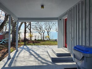 Terrace/patio - Waterfront Cottage with Private Beach Access - Newly Renovated! (Bayfield)