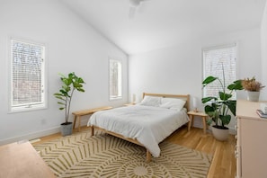 3 bedrooms, WiFi, bed sheets