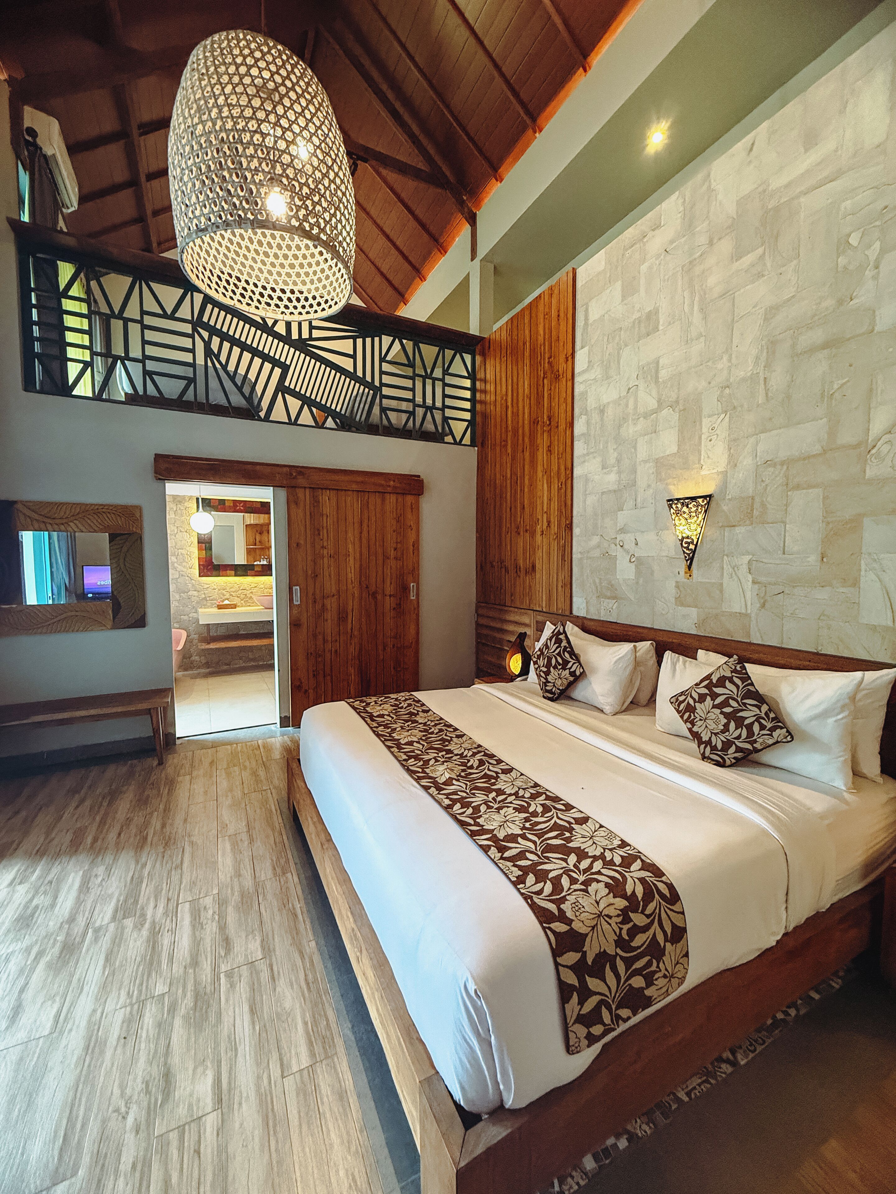 Lydisolert, strykejern/-brett, wi-fi (inkludert) og sengetøy