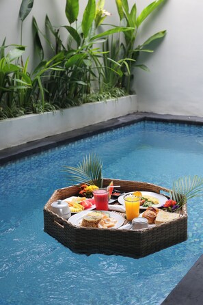 One Bedroom Private Pool Villa | Kolam renang | Kolam renang indoor