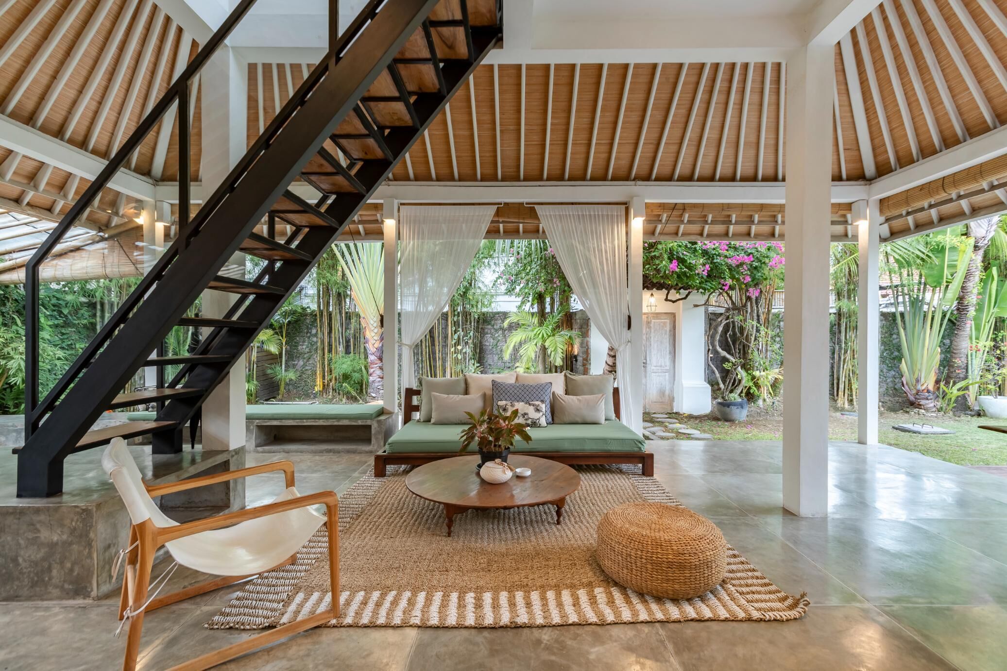 Charming 2br Seminyak Central Walk To Eat Street - Bali