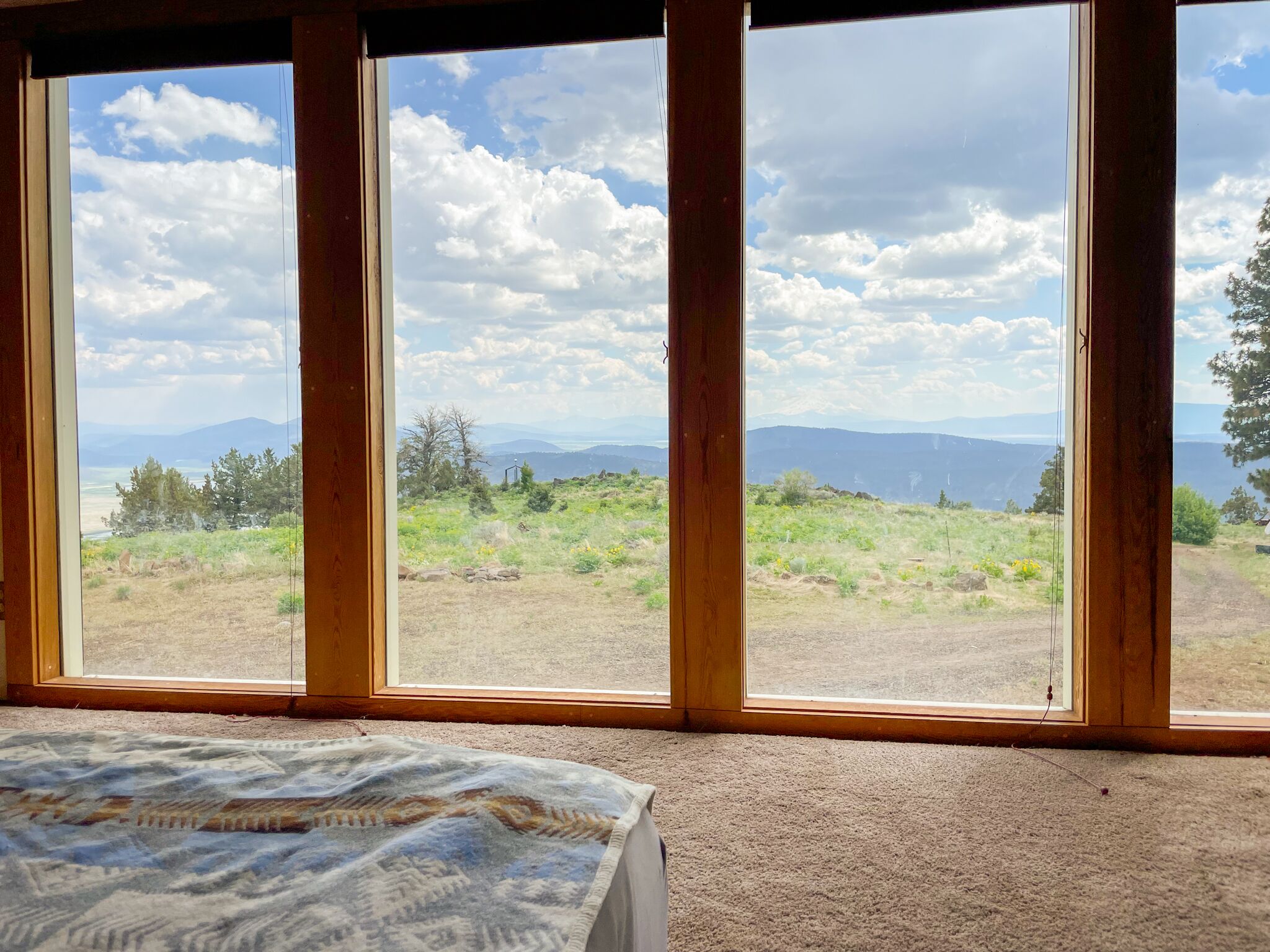 Off-Grid Paradise - Outdoorsy People’s Dream