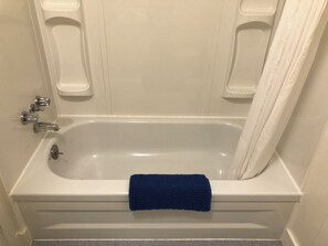 Superior Room | Bathroom